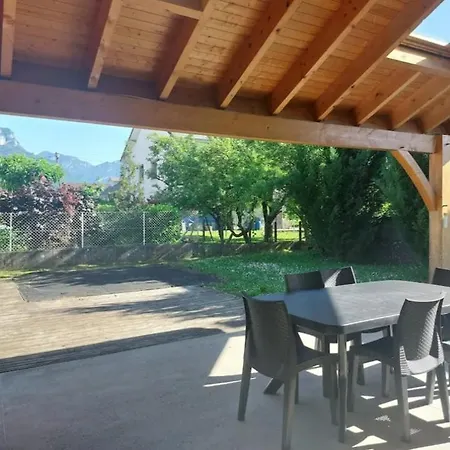 Maison Cyryna *